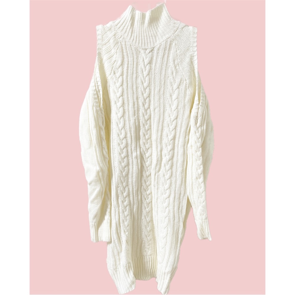 Classic Cable Knit Cold Shoulder Sweater Dress Size Medium
